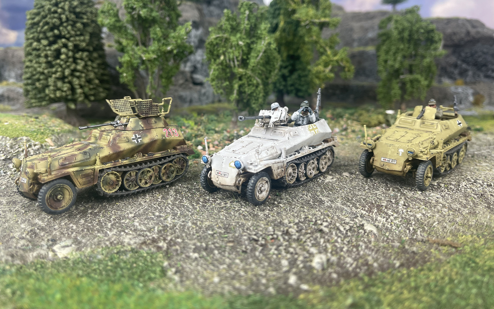 https://warlord-community.warlordgames.com/wp-content/uploads/2022/03/Incoming-Sd.Kfz-250-Article-Header.jpg