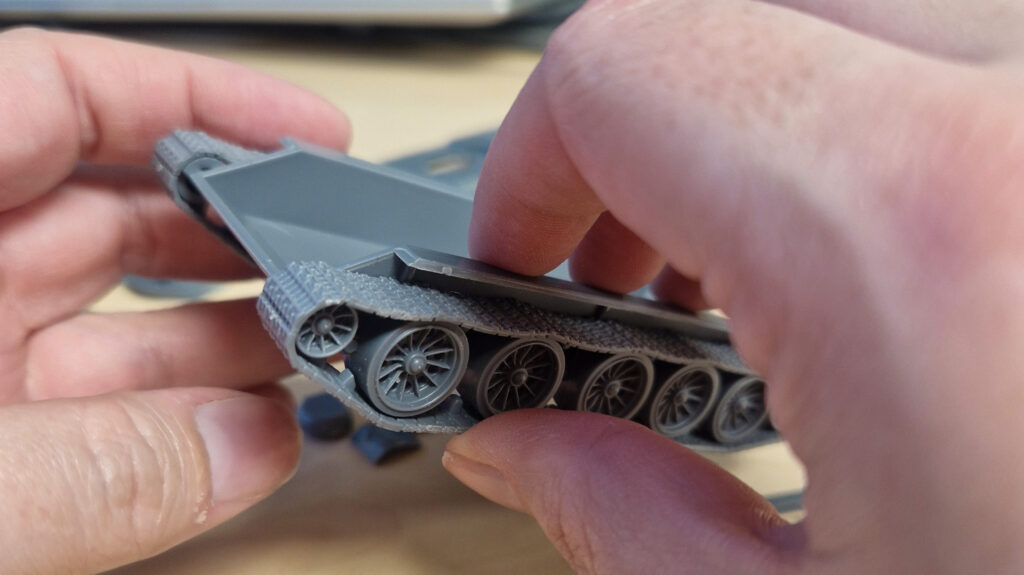 Achtung Panzer! A Tale of More Gamers - Melissa's Soviet T-34/76 Assembly